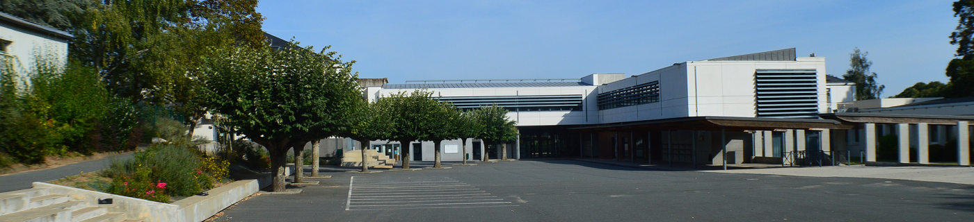 Collège Paul Eluard  Collège  Gennes Val De Loire